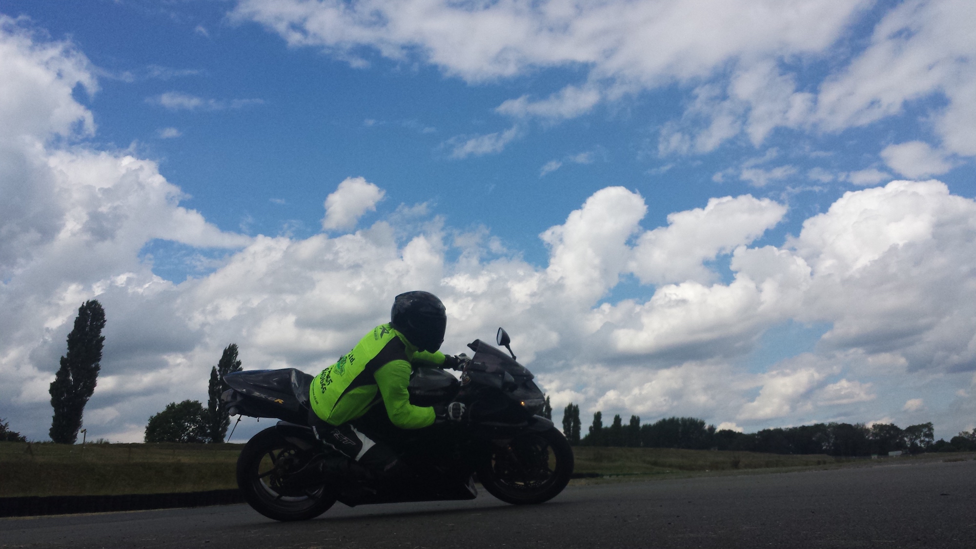 Knee Down advanced motorcycle training 