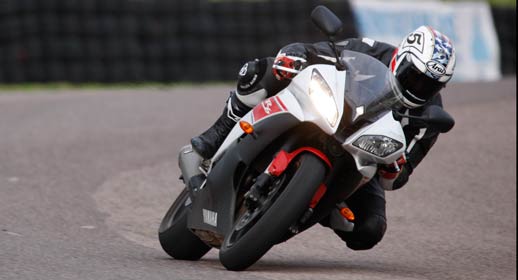 Knee Down Course advanced motorcycle training Mallory Park