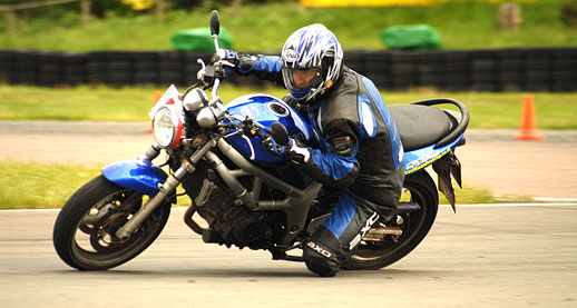 Knee Down motorcycle course Mallory park